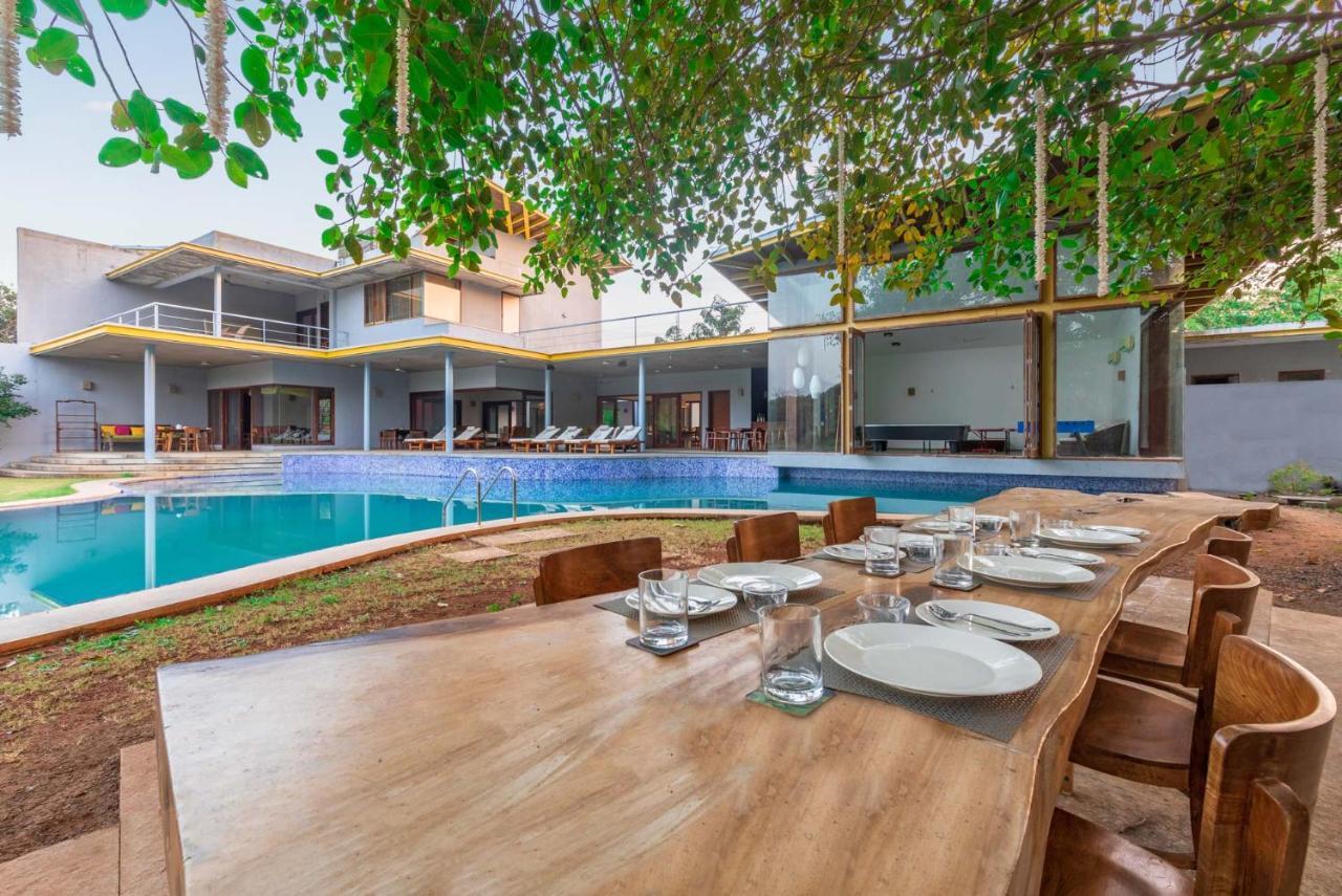 Jay House By Stayvista - Leisure Oasis With Pool, Snooker, Table Tennis & Foosball Fun Alibag Exterior photo